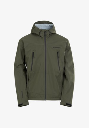 Giacca impermeabile verde oliva con zip frontale, cappuccio regolabile, due tasche sul petto con zip e polsini elastici per una vestibilità aderente.