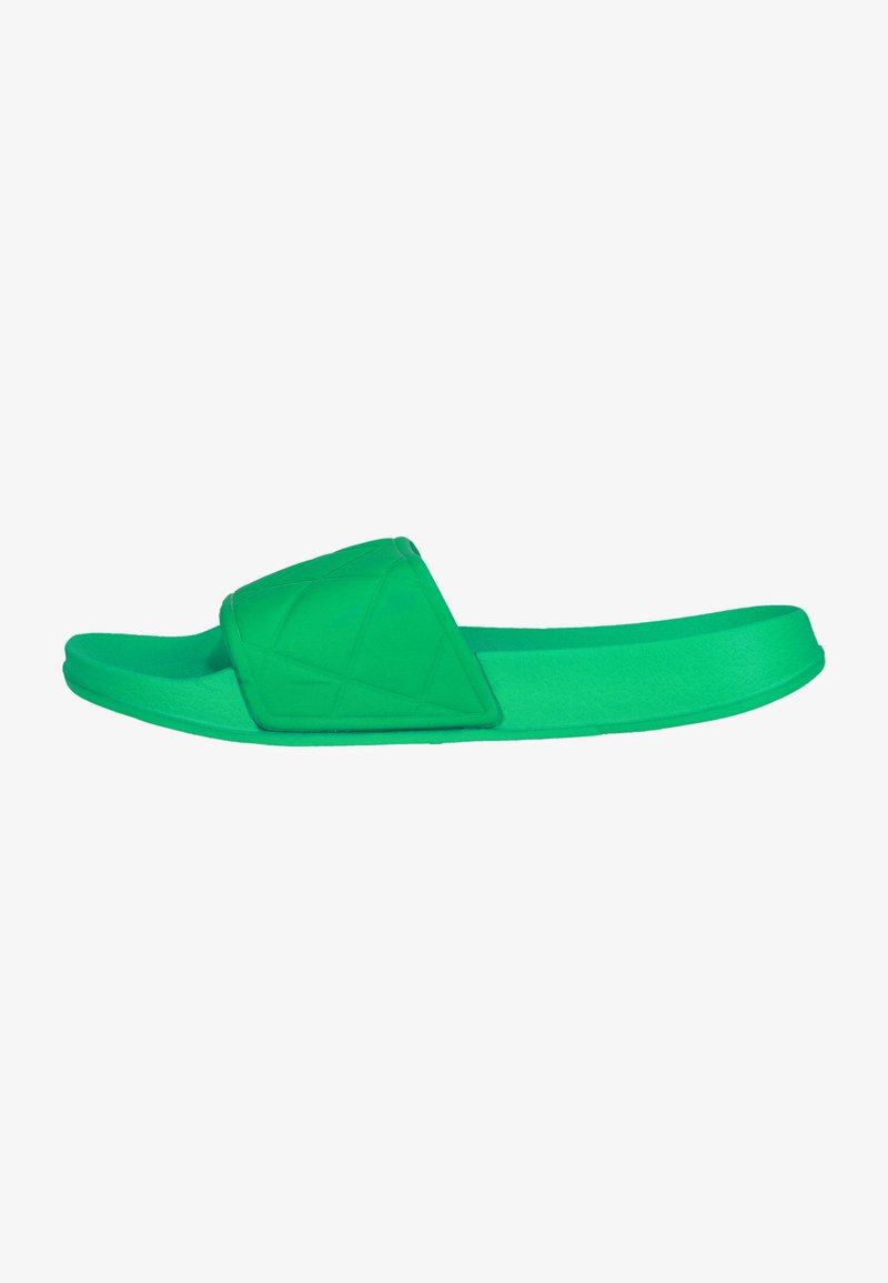 Groene schuif sandaal gemaakt van glad rubber. Beschikt over een brede band met een geometrisch patroon en een gestructureerde zool voor grip.