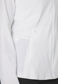 lululemon MIST OVER WINDBREAKER - Giacca a vento - white