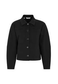 Zwarte jas van een zacht materiaal, met een kraag, knoopsluiting aan de voorkant en twee borstzakken. Taillering, cropped ontwerp.