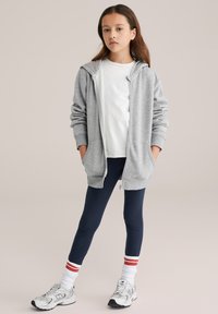 Neizbrano, navy blue