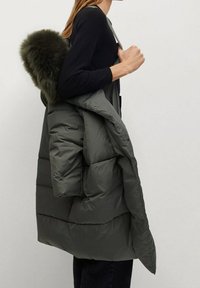 Mango Wintermantel - khaki