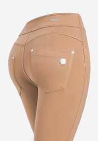 Freddy N.O.W.® YOGA CLASSIC - Pantalones - macaroon