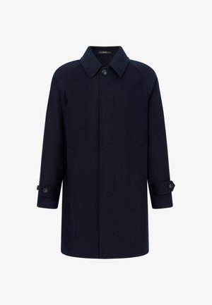 Námorně modrý pánský kabát s jedním řadovým zapínáním a špičatým límcem, se dvěma předními kapsami a zapínacími popruhy na manžetách.