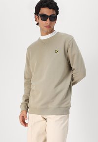 Lyle & Scott CREW NECK - Melegítőfelső - sage