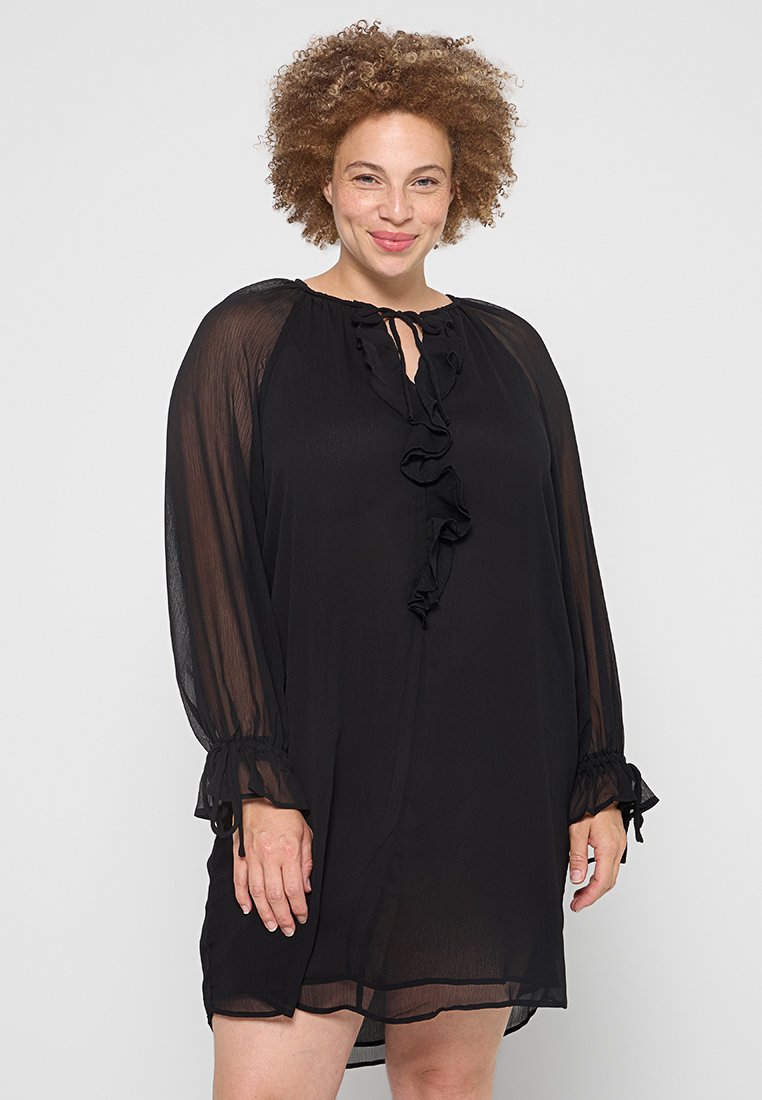 ONLY Carmakoma Jurk zwart