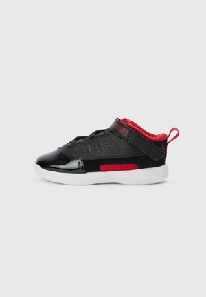 JORDAN MAX AURA 7 UNISEX - Sportcipő - black/varsity red/white