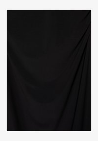 Non sélectionné, black