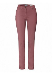 Eng anliegende rosa Hose mit glatter Textur, ausgestattet mit einem Fünf-Taschen-Design, Reißverschluss und einem einzelnen Knopfverschluss. Markenlabel an der Taille sichtbar.