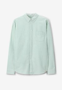 Lichtgroen en witte verticaal gestreepte langärmelige shirt met knoopsluiting, voorzak en witte knopen in het midden.
