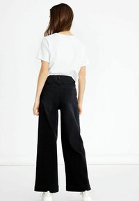 LMTD Straight leg jeans - black denim