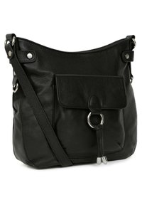 Borsa a spalla in pelle nera con finitura testurizzata, tasca con pattina, accessori in argento e tracolla. Presenta un dettaglio a ring circolare.