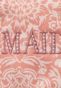 Thumbnail Image 4