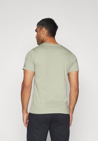 Columbia CSC™ SEASONAL LOGO TEE - Apdrukāts T-krekls - light green