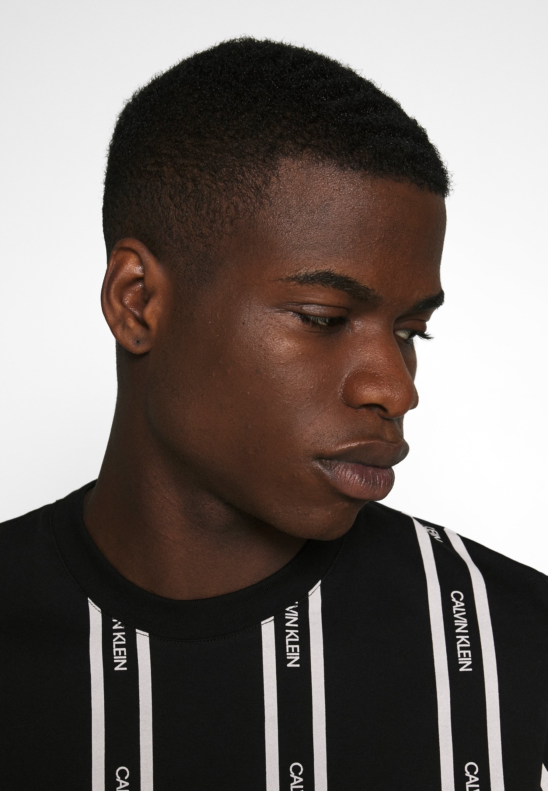 Calvin Klein VERTICAL LOGO STRIPE 