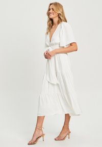 TUSSAH ARIELLE MIDI - Dnevna haljina - white