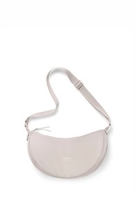 Borsa a spalla beige con forma arrotondata, tessuto liscio, tracolla regolabile e chiusura con zip. Presenta il logo del marchio inciso sul davanti.