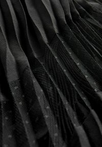 Next Maksimekko - black