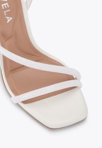 Carvela - Sandały na obcasie