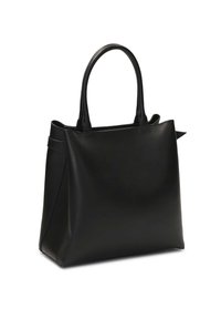 Borsa a tracolla nera in pelle con due manici, forma rettangolare, texture liscia e design minimalista con un piccolo dettaglio laterale.