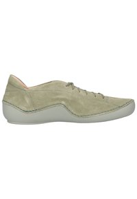 Chaussure à lacets en daim vert clair avec un bout arrondi, un profil bas et une couture contrastante sur les côtés. Semelle en caoutchouc.