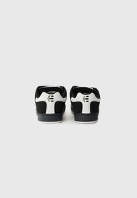 Etnies CALLICUT UNISEX - Sapatilhas de skate - black/white