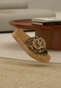 Δεν επιλέχθηκε, natur/steppa