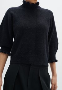 InWear Stickad tröja - black