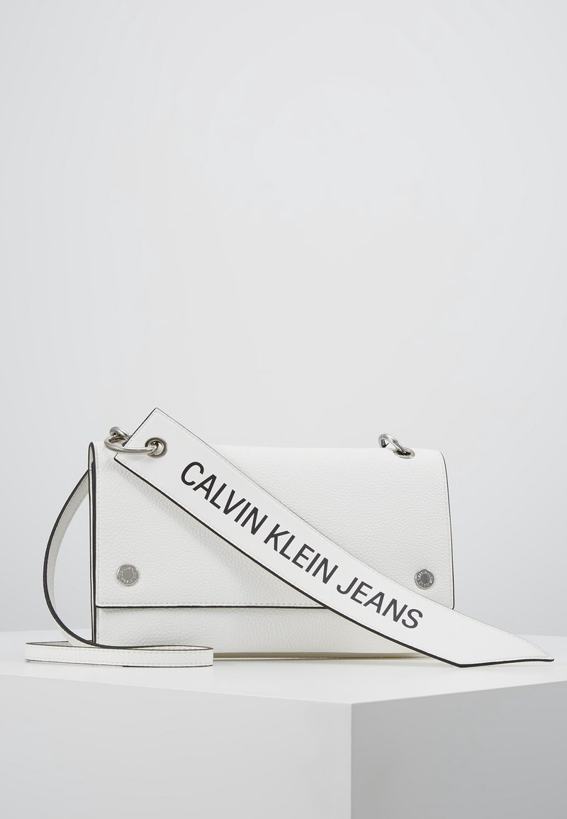 Calvin Klein Jeans Borsa a tracolla - white