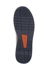 Grauem Schuhsohle mit einem kontrastierenden orangefarbenen Akzent. Texturiertes Gummi-Design mit horizontalen und vertikalen Linien für besseren Halt. Abgerundete Kanten.