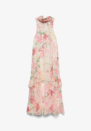 Robe fleurie sans manches à col haut en tissu chiffon superposé aux tons doux rose, crème et vert, avec une coupe fluide jusqu'aux chevilles.