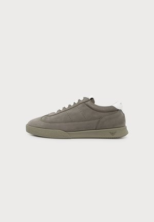 Emporio Armani SNEAKER  - Sneakers low - fango/white