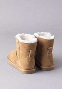 Lakeland Leather Slippers - tan