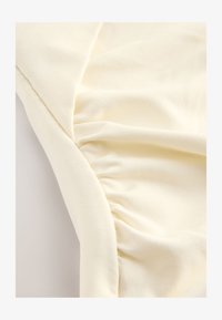 Ikke valgt, ecru cream