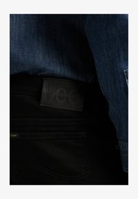 Niet geselecteerd, clean black