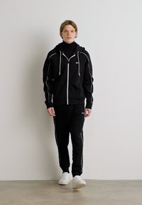 BOSS SAGGY - Felpa con zip - black