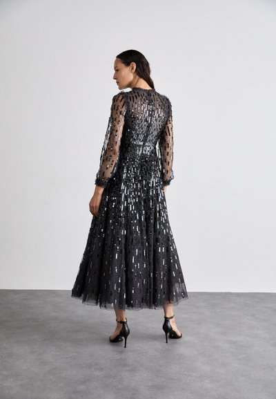 Needle & Thread SEQUIN DASH LONG SLEEVE GOWN - Festklänning - graphite