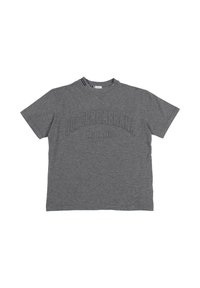 T-shirt in cotone grigio con maniche corte. Presenta la scritta in rilievo "DOLCE&GABBANA MILANO" sulla parte anteriore. Collo girocollo semplice.