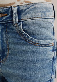 WE Fashion BLUE RIDGE - Tiesaus kirpimo džinsai - blue