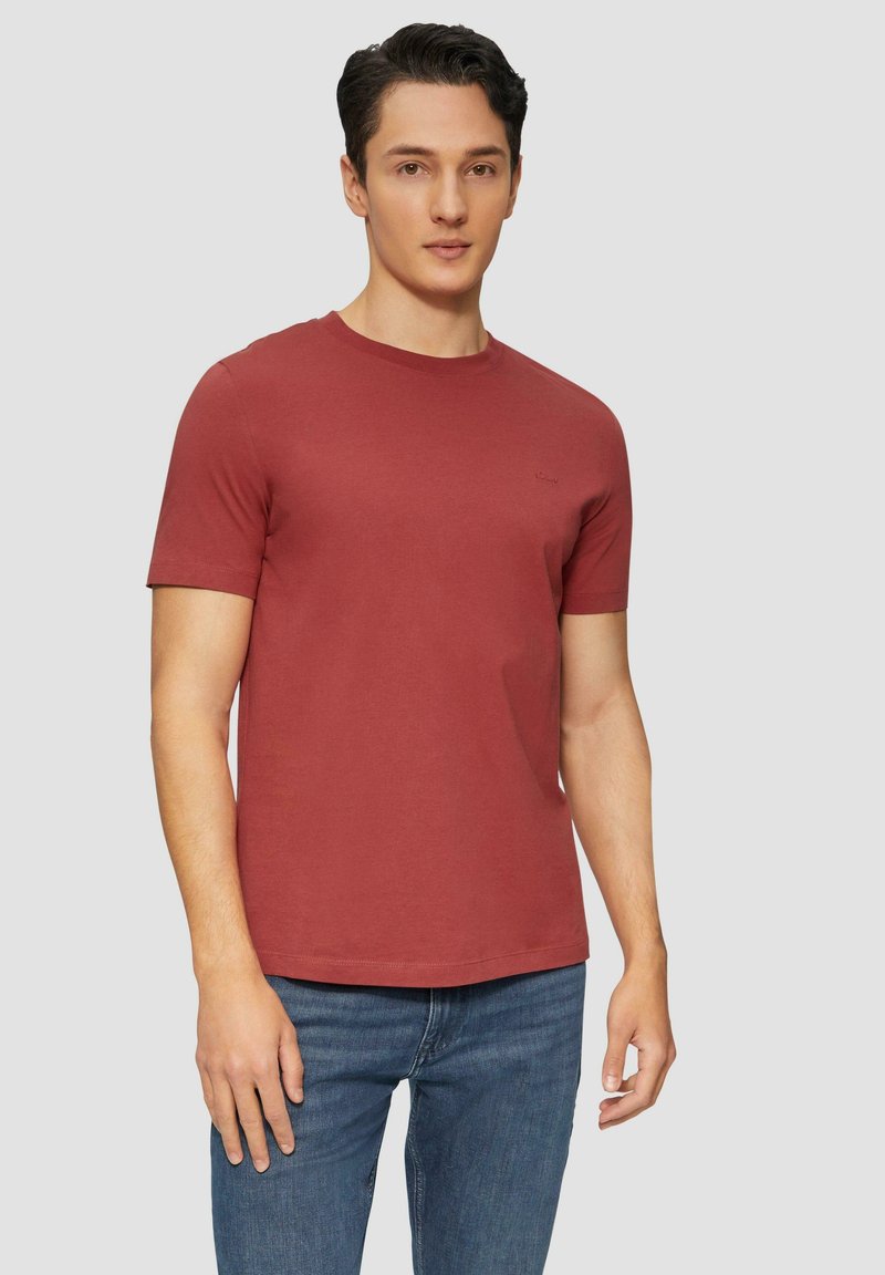 s.Oliver MIT CREW NECK UND LOGO - T-shirt basic - rubinrot