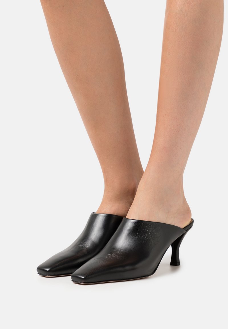 BOSS CHARLOTTE SABOT - Mules de salto - black