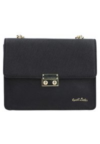 Borsa a mano nera in similpelle con finitura testurizzata, hardware color oro e chiusura a linguetta frontale. Caratterizzata da un logo del marchio in oro.