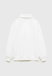 Weißes, übergroßes Sweatshirt aus weichem Stoff, mit einem Kragen, langen Ärmeln und elastischen Bündchen, mit einer glatten Textur.