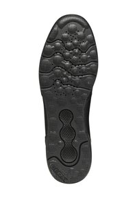 Suola nera della scarpa con motivo di grip testurizzato, piccole perforazioni per la traspirabilità e nome del marchio "GEOX" vicino al tallone.