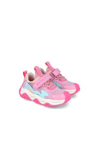 Zapatillas deportivas en rosa y azul con parte superior de malla, suela de goma, cuello acolchado, correa ajustable y acentos de patrón de olas en los lados.