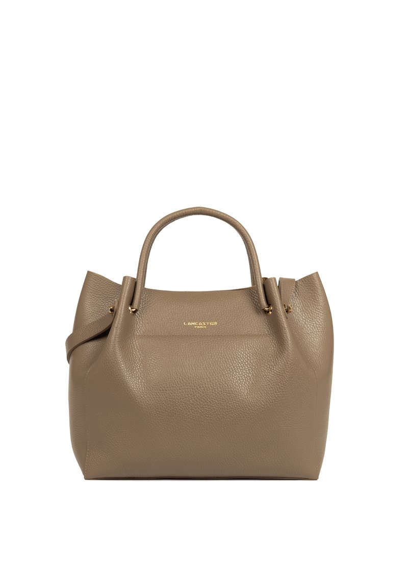 Borsa a tracolla in pelle testurizzata color taupe con doppio manico e logo dorato "Lancaster Paris" al centro della parte anteriore.