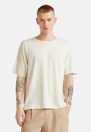 Basic T-shirt - white