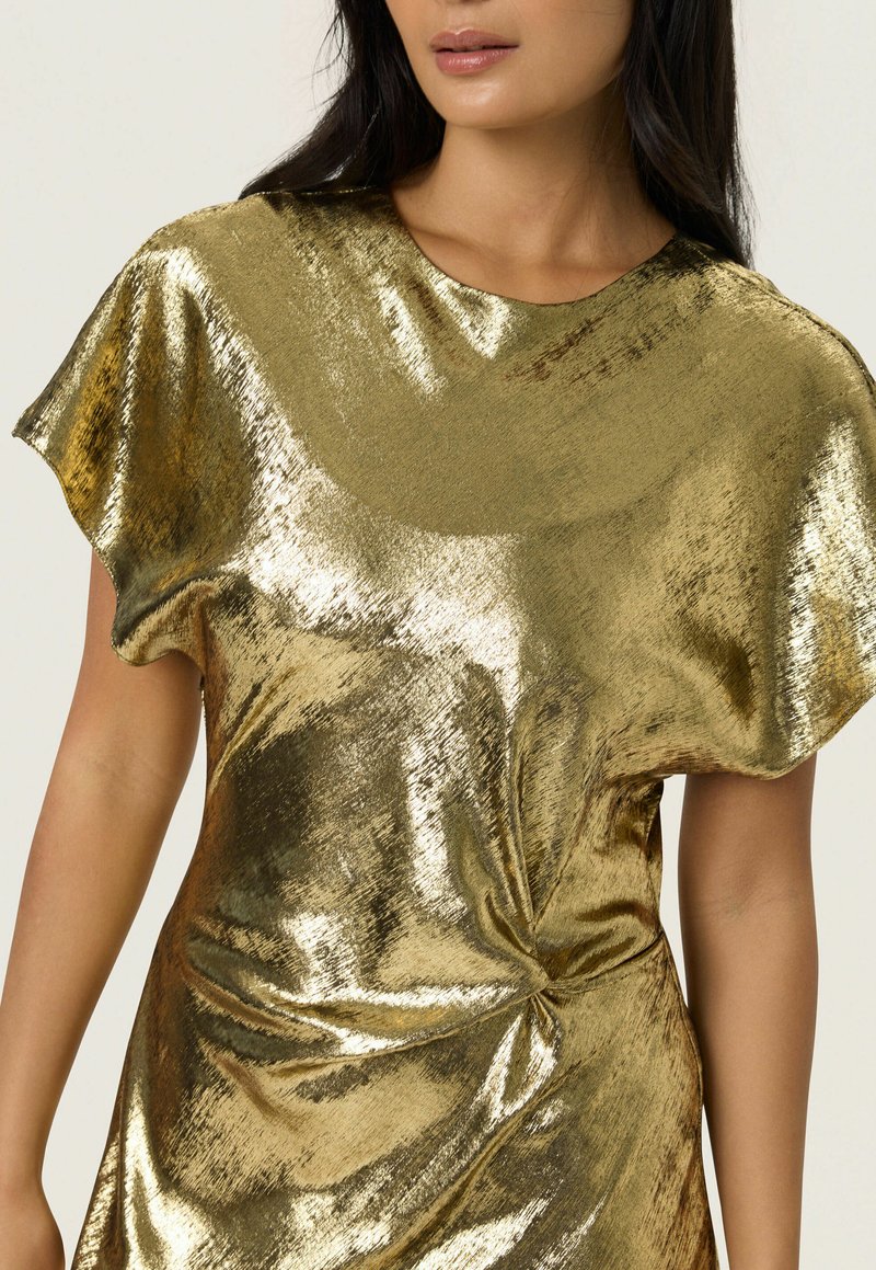 Soaked in Luxury SLMIRMIR DRESS SS - Maxi dress - golden surface/gold-coloured  - Zalando