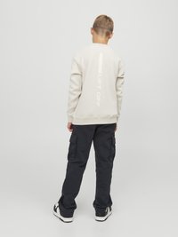 Thumbnail Image 3