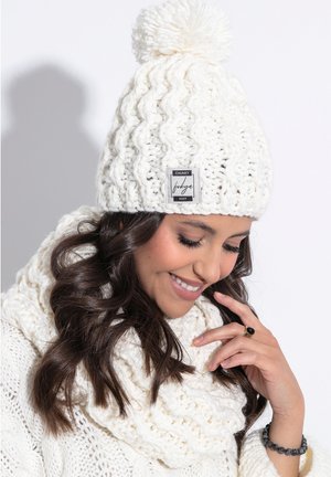 Fobya KOMPLET ZIMOWY  biały